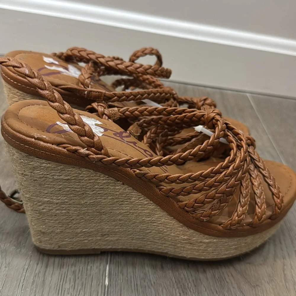NEW! Zodiac Shana Espadrille Wedge Sandals - Size 8M ✈️